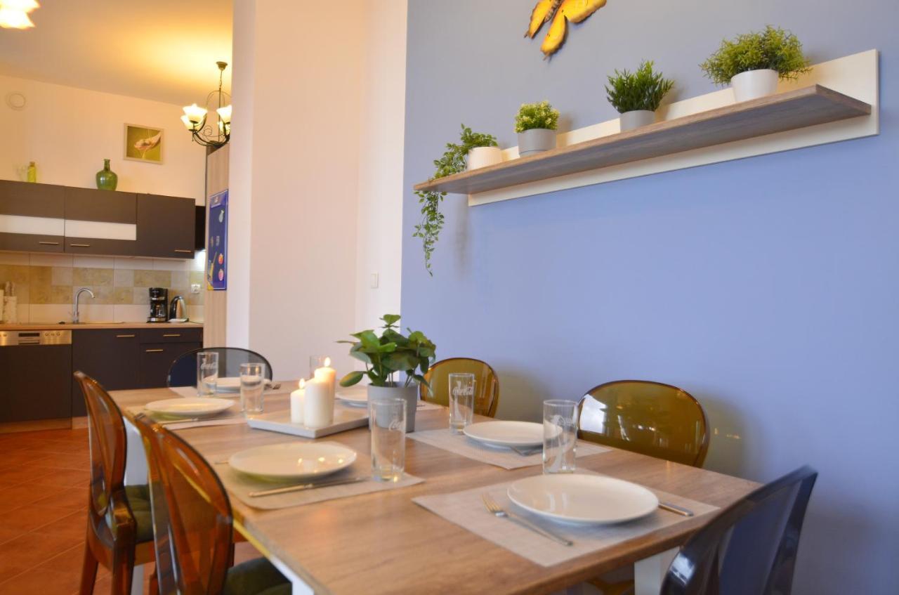 Concha-apartamenty Bryza-parking Apartment *