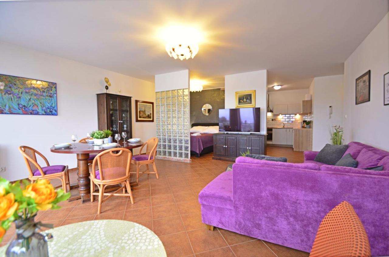 Concha-apartamenty Bryza-parking Swinoujscie