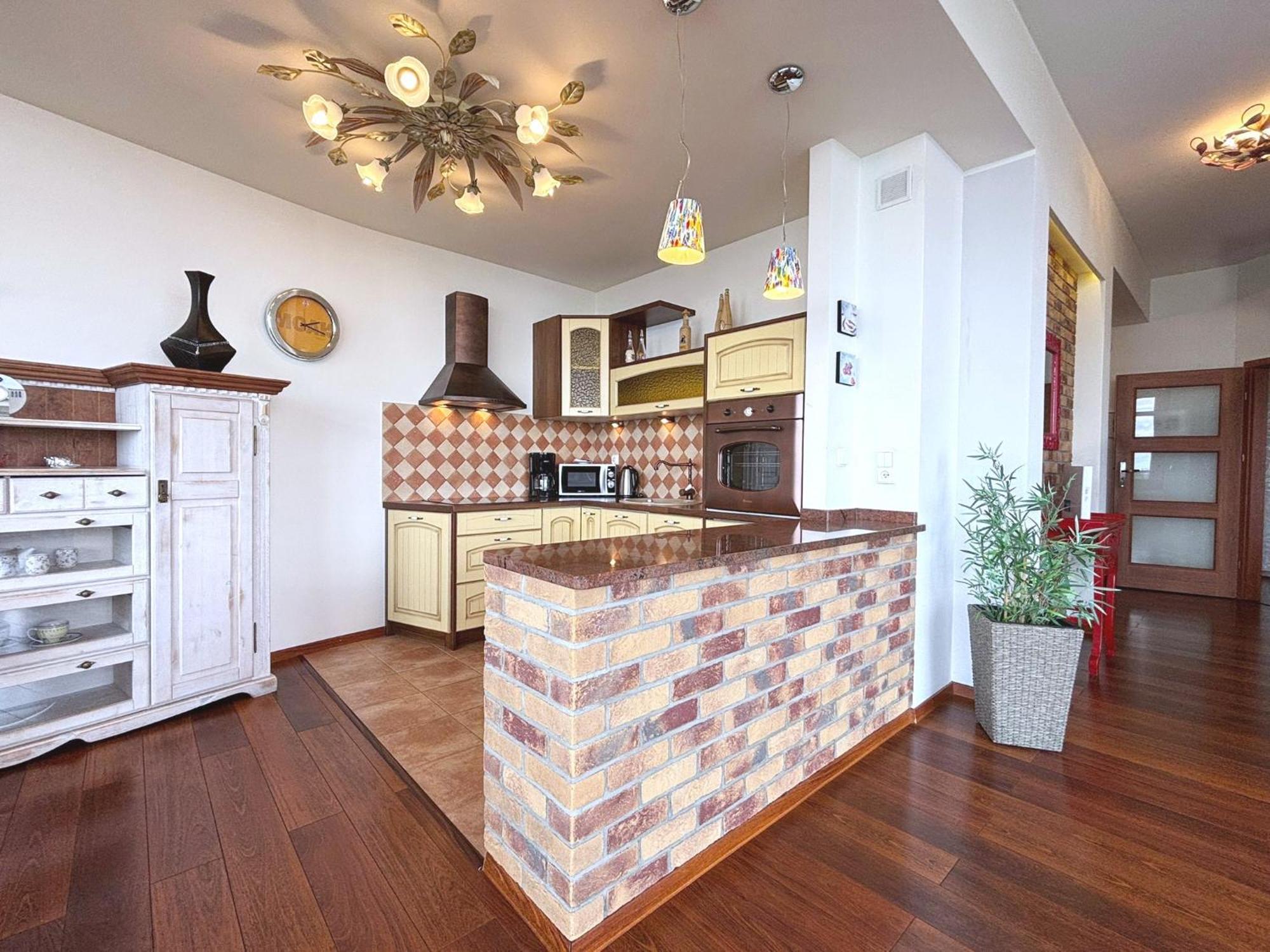 Concha-apartamenty Bryza-parking Apartment